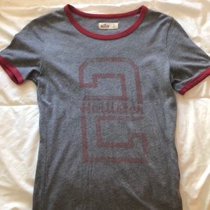 Hollister t shirt
